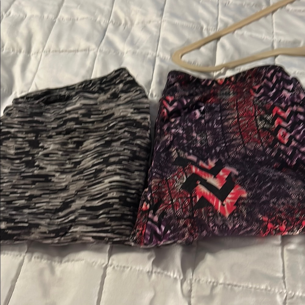 Stylish Patterned leggings - Black and Multicolor